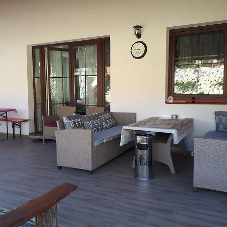 Patak Vendeghaz Gasthof 3*